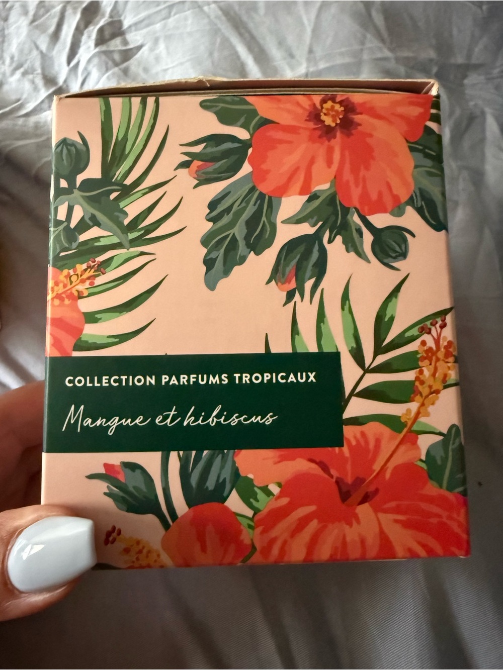Tropical Mango & Hibiscus Candle 🕯️🌺